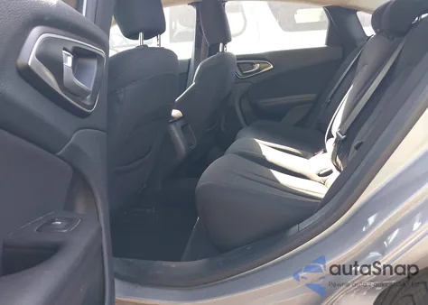 2016 Chrysler 200 Limited из США, поврежденный, VIN 1C3CCCAB5GN111036